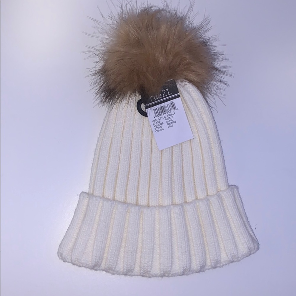 NEW Rue21 knit beanie